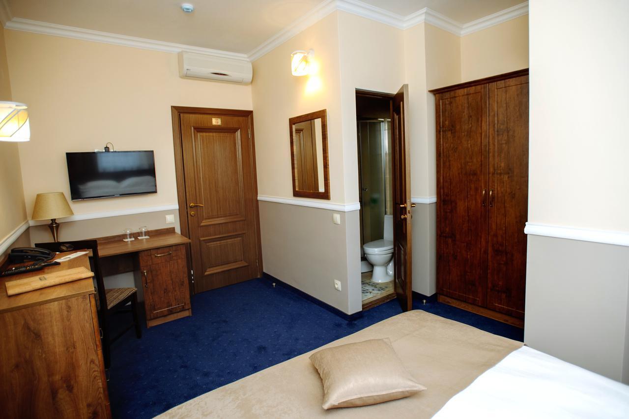 Hotel Astoria à Chişinău Extérieur photo