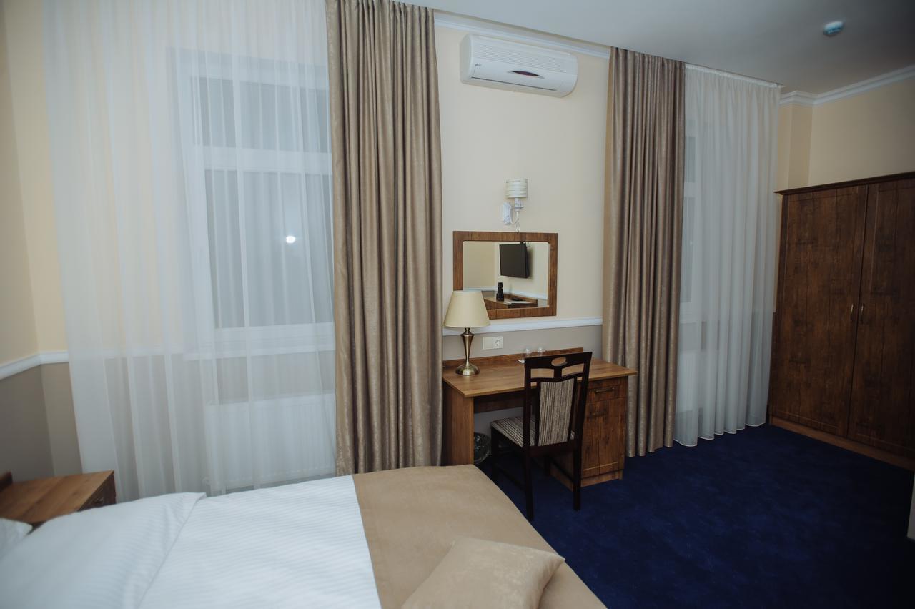 Hotel Astoria à Chişinău Extérieur photo