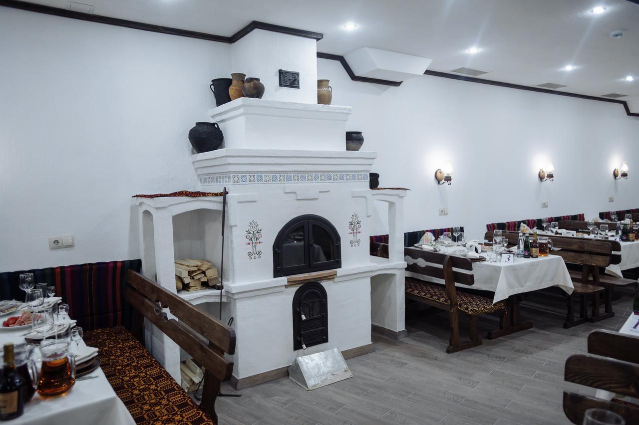 Hotel Astoria à Chişinău Extérieur photo