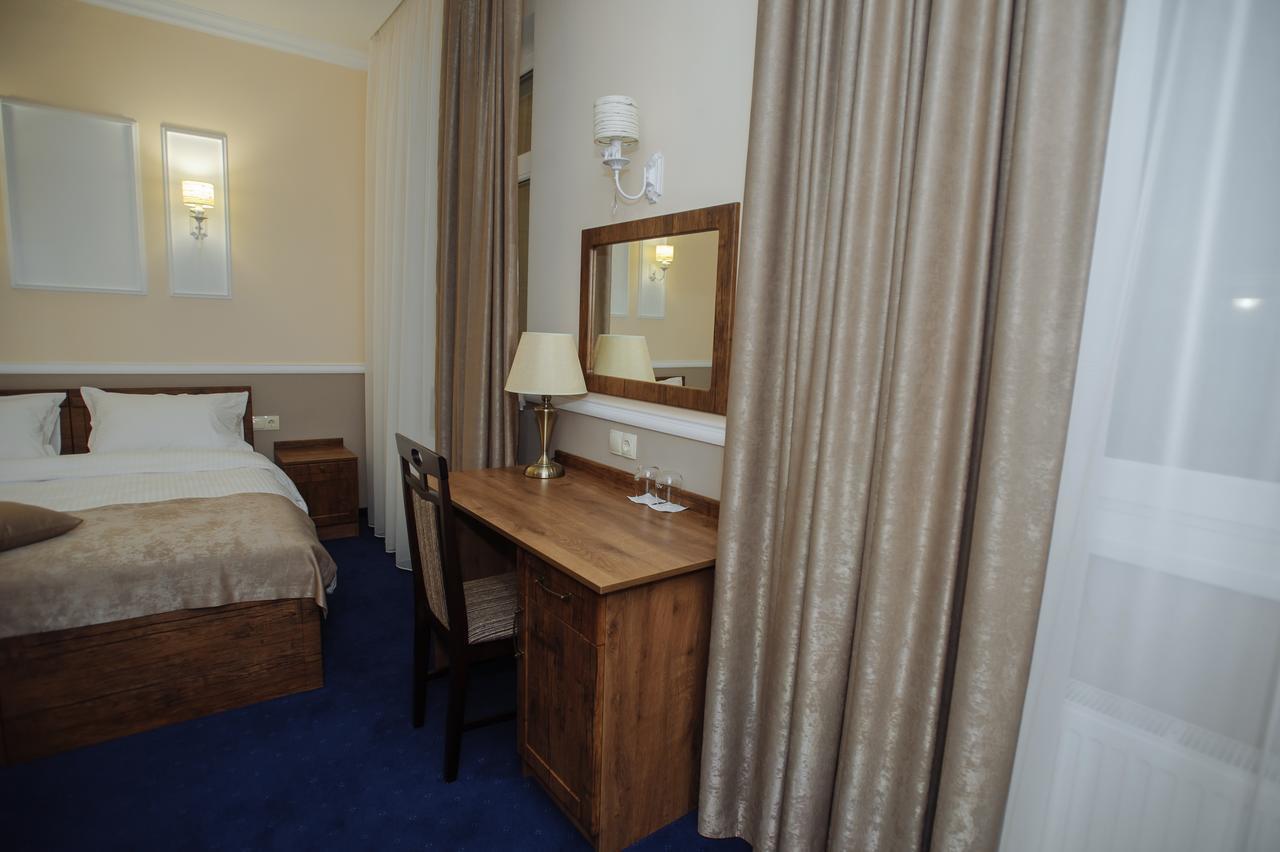 Hotel Astoria à Chişinău Extérieur photo